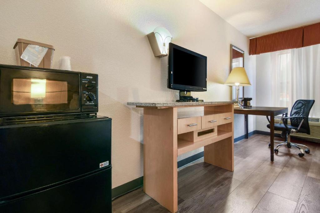 Surestay Plus Hotel Tarboro מראה חיצוני תמונה