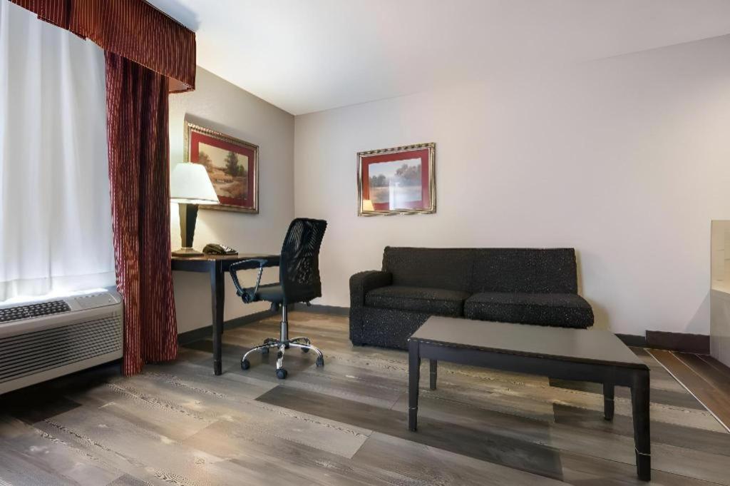 Surestay Plus Hotel Tarboro מראה חיצוני תמונה